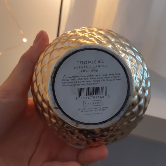 Gold pineapple candle - Picture 2 of 3